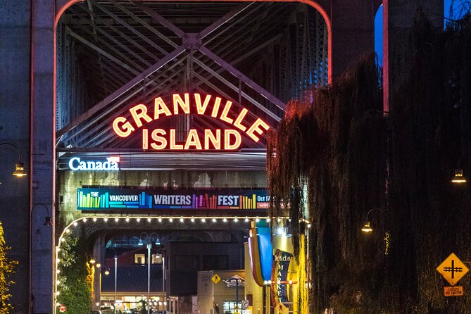 Explore Vancouver City & Capilano Suspension Bridge Canyon Lights - Capilano Suspension Bridge Canyon Lights: The Main Event