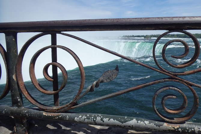 Fall for Niagara Tour - From 288 Bremner Blvd to Niagara Falls, without the rental-car headache