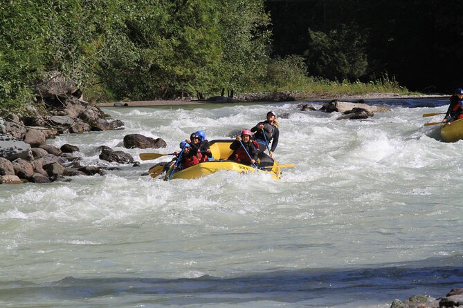 Family Friendly Cheakamus Splash Rafting - What you will actually do on the river (and why it works for kids)