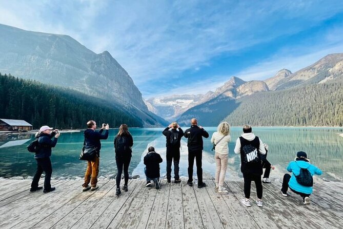 Famous Moraine Lake and Lake Louise Shared Shuttle Tour - Moraine Lake: the iconic blue and the Rockpile Trail payoff