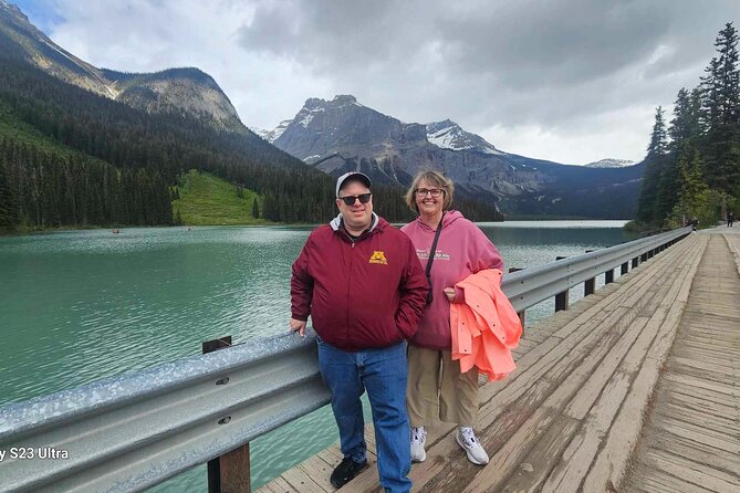Famous Moraine Lake and Lake Louise Shared Shuttle Tour - The driving rhythm: why time management is the real tour feature