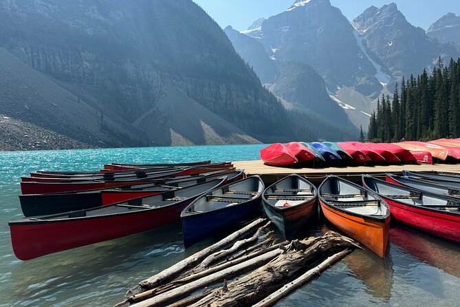 From Banff: Affordable Moraine Lake and Lake Louise Shuttle Bus - Stop 1: Moraine Lake with 75 minutes to photo, pause, and breathe