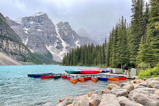 From Banff: Affordable Moraine Lake and Lake Louise Shuttle Bus - Stop 2: Lake Louise with 75 minutes and a UNESCO setting
