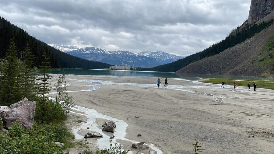 From Banff: Moraine Lake and Lake Louise Half Day Tour - Should You Book This Banff Explorer Shuttle?