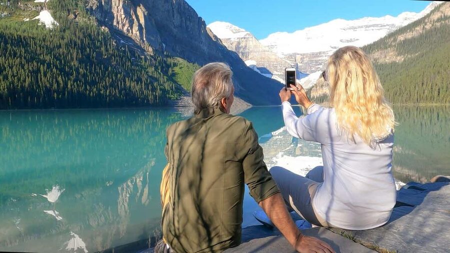 From Banff: Moraine Lake & Lake Louise Tour - Moraine Lake first, before the crowd rush hits