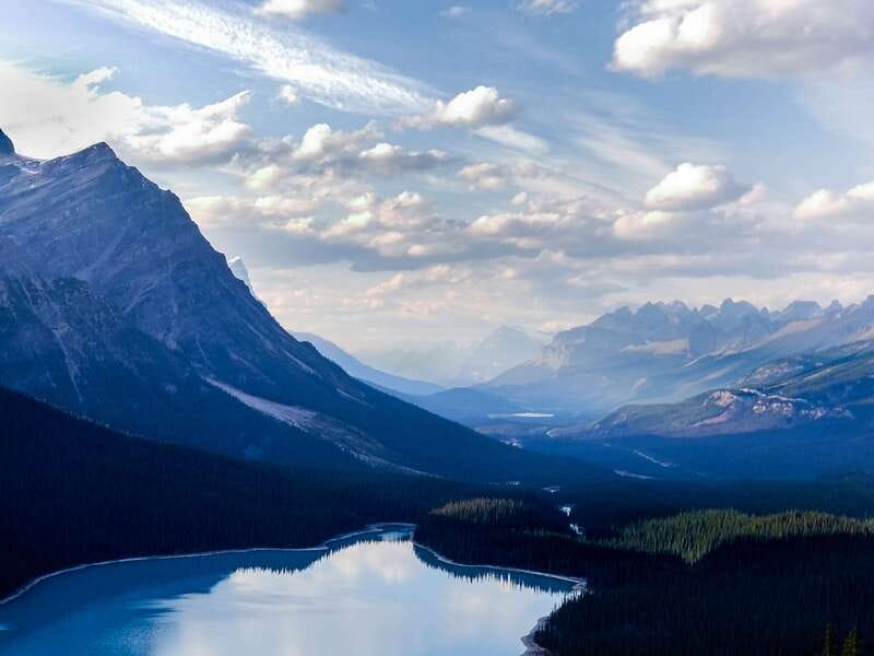 From Calgary/Banff: Columbia Icefield Glacier Full-Day Trip - Bow Lake: the quick stop where the blue hits hardest