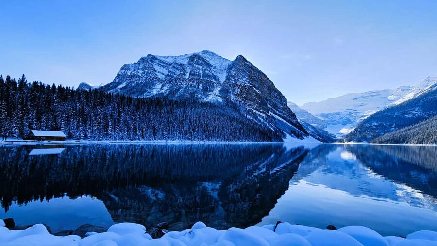 From Calgary/Canmore: Banff National Park Premium Day Trip - Two Jack Lake Viewpoint: the quiet start that sets the tone
