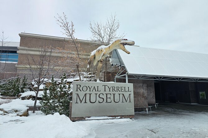 From Calgary: Drumheller Badlands Private Tour (Small Group) - Badlands Interpretive Trail and Horsethief Canyon walks