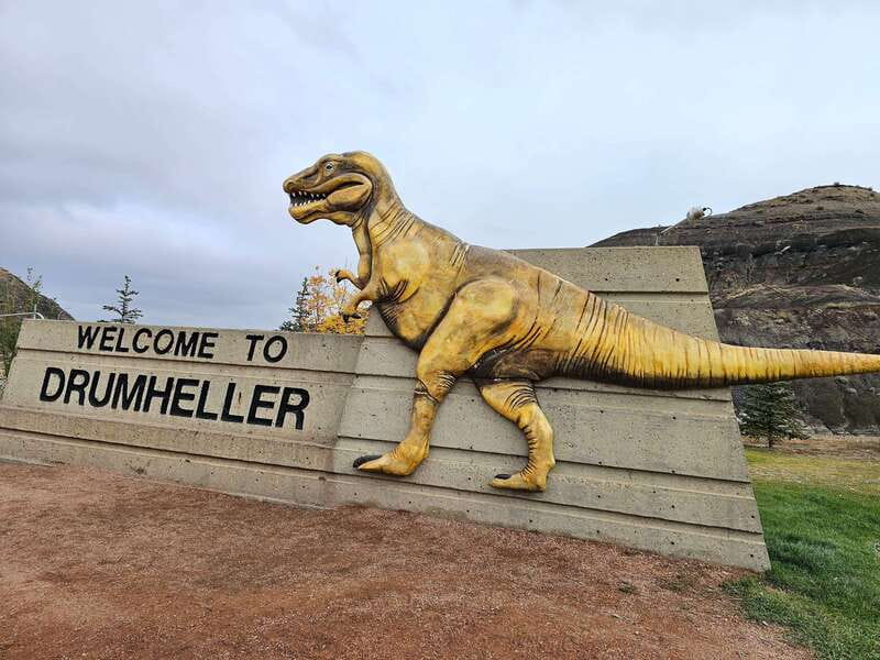From Calgary: Drumheller Private Tour, Full day sightseeing - Key highlights at a glance