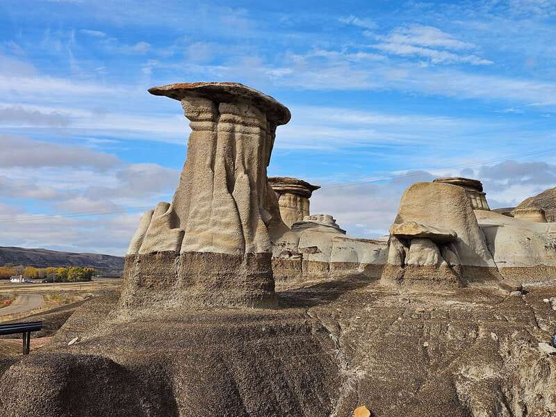 From Calgary: Drumheller Private Tour, Full day sightseeing - Horseshoe Canyon first: the quick nature win that sets the tone