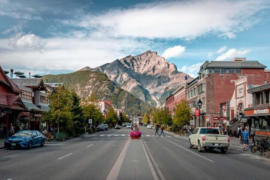 From Calgary: Explore 4 Stunning Lakes in Banff & Yoho - Price and value: why $79 can be a deal or a gamble
