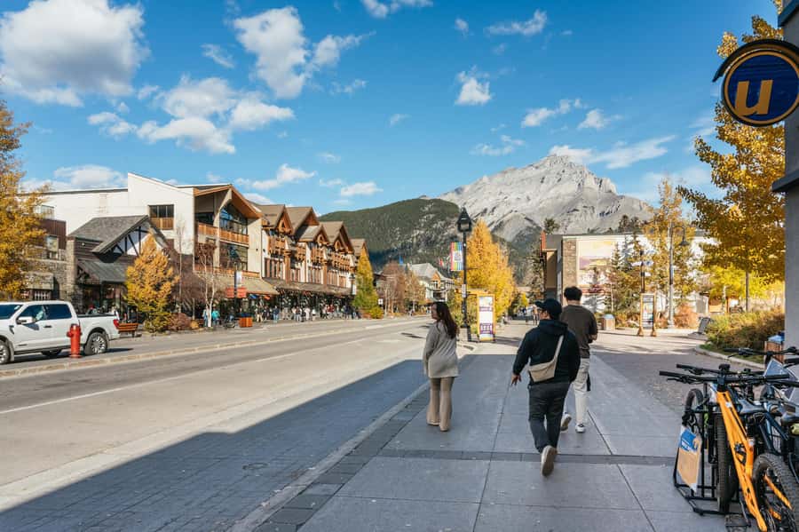 From Calgary: Private Banff National Park Day Trip - Who should book this Banff private day trip?