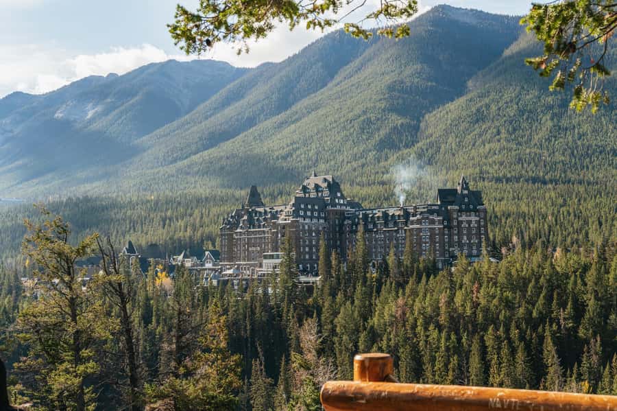 From Calgary: Private Banff National Park Day Trip - Price and value: what $863 is really paying for