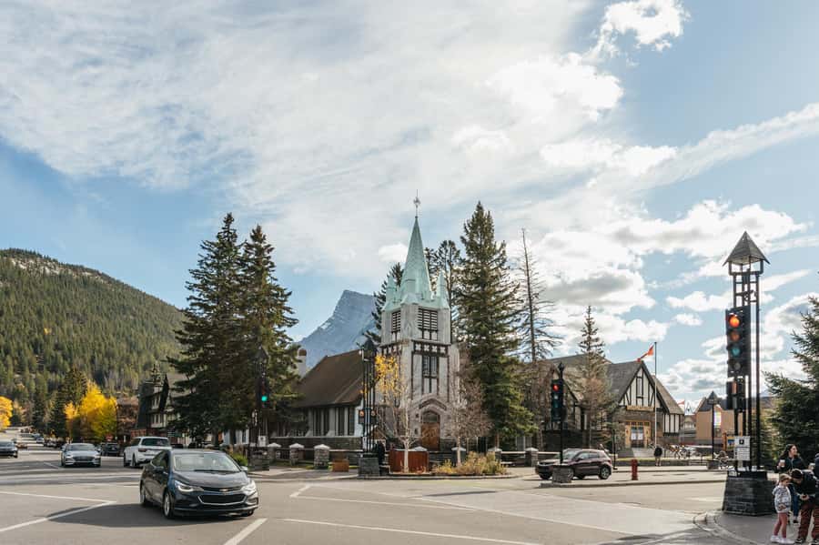 From Calgary: Private Banff National Park Day Trip - What to bring for a comfortable, full day