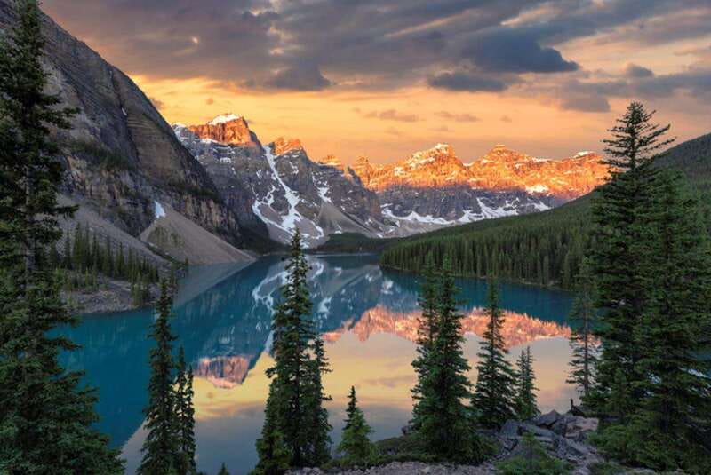 From Canmore/Banff: Moraine Lake Sunrise & Lake Louise Tour - Moraine Lake Sunrise: Rockpile Views and the Crowd Reality