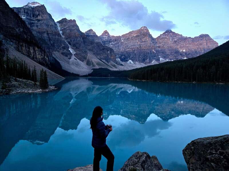 From Canmore/Banff: Moraine Lake Sunrise & Lake Louise Tour - Lake Louise With Two Hours: Explore, Then Walk It Off
