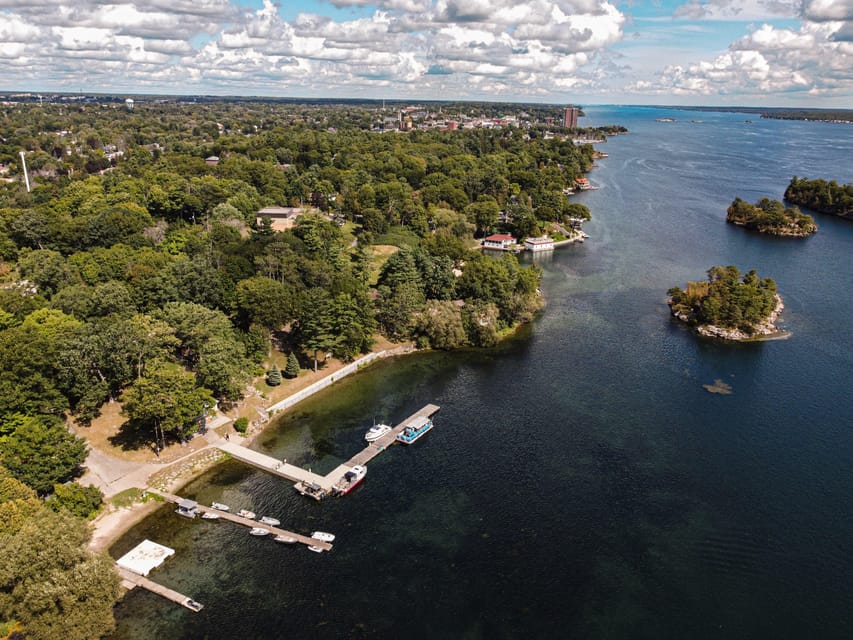 From Montreal: Kingston City Day Trip & 1000 Island Cruise - Getting from central Montreal to Kingston, with pickup that saves you effort
