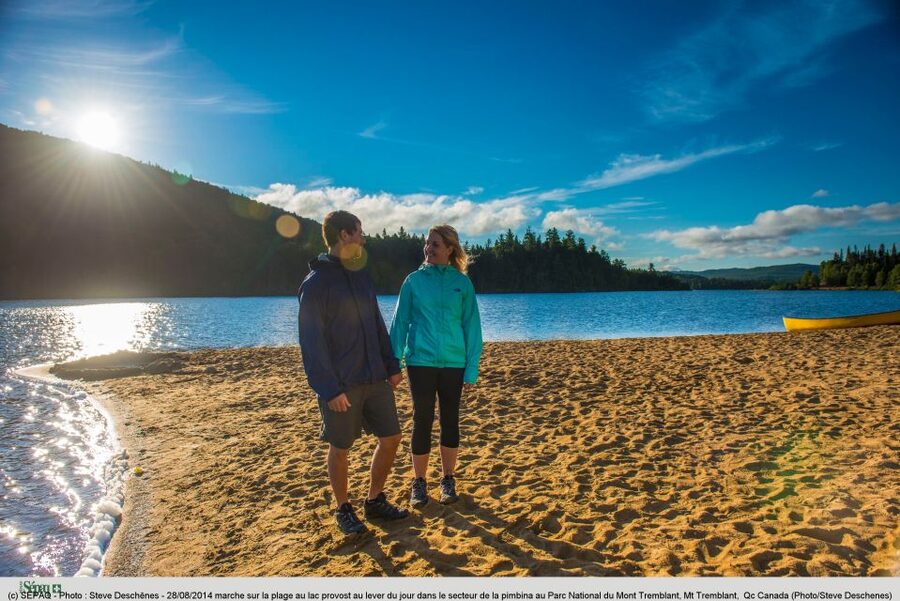 From Montreal: Mont-Tremblant National Park Hiking Day Trip - The guide briefing, then you take the trail