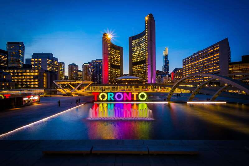 From Montreal: Toronto, Niagara Falls & 1000 Islands Tour - Who this tour is best for (and who should look elsewhere)