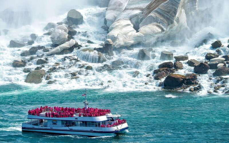 From Montreal: Toronto, Niagara Falls & 1000 Islands Tour - Price and value: what $416 per group really buys