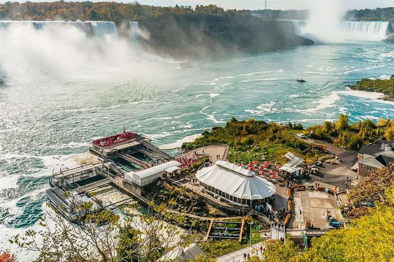 From Toronto: Customizable Guided Day Trip to Niagara Falls - Wineries, plus the sweet or hoppy stop you pick