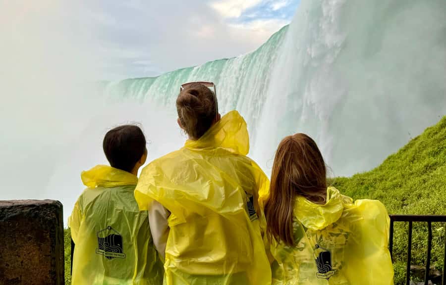 From Toronto: Niagara Falls Tour + Boat Ride and/or Journey - Photo stops along the Niagara River: Whirlpool, Floral Clock, and timing tips