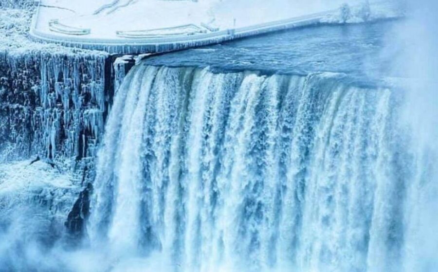 From Toronto: Winter Wonder of Niagara Falls Tour - Niagara Falls Canadian Side Break: The Freedom Piece