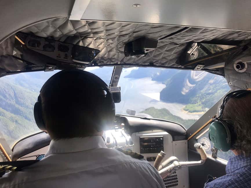 From Vancouver: Day Trip in Whistler Seaplane Day Trip - What to Pack for This Whistler Day Trip by Seaplane