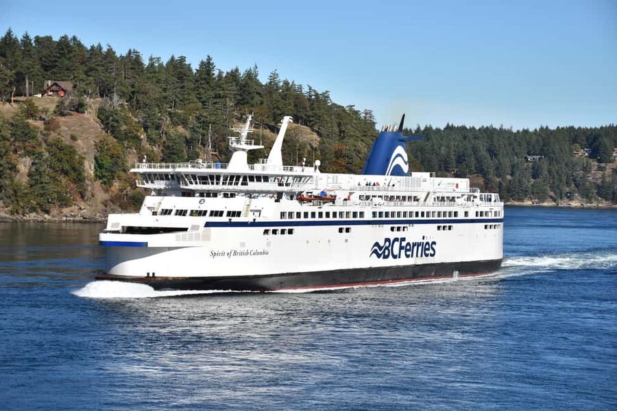 From Vancouver: Full-Day Victoria Tour with Ferry Ticket - BC ferry crossing: 1.5 hours each way and dolphin odds