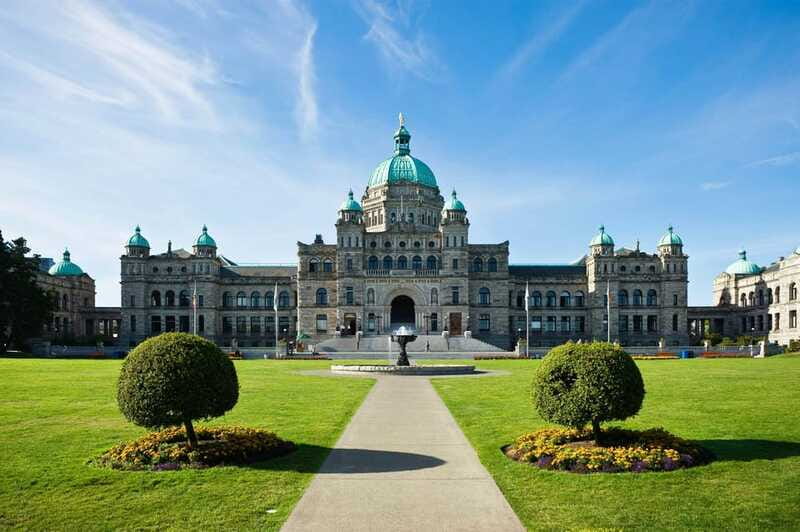 From Vancouver: Full-Day Victoria Tour with Ferry Ticket - Chinatown is a pass-by, not a neighborhood tour