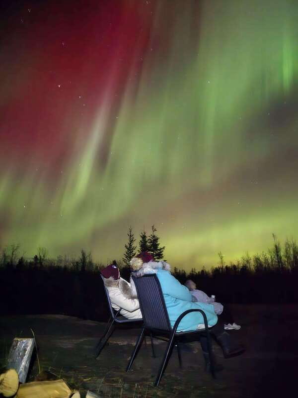 From Yellowknife: Aurora Borealis Tour with Cozy Cabin Base - Photo Tips That Fit This Tour’s Setup