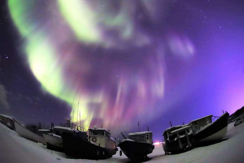 From Yellowknife: Northern Lights Bus Tour with Photos - Cold-weather packing tips that actually work
