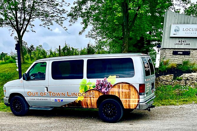Full-Day Group Wine Tour (with cheese and charcuterie) in Niagara-on-the-Lake - Picking your tour option: cheese, charcuterie, and dietary needs