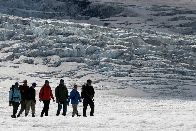 Full Day Guided Glacier Hike on The Athabasca with IceWalks - Columbia Icefield Discovery Centre to trailhead: where the day starts