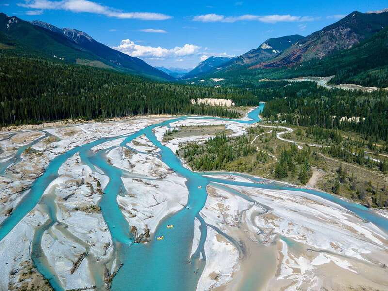 Golden, BC: Kicking Horse River Whitewater Raft Experience - Getting back to the base with hot showers and real comfort