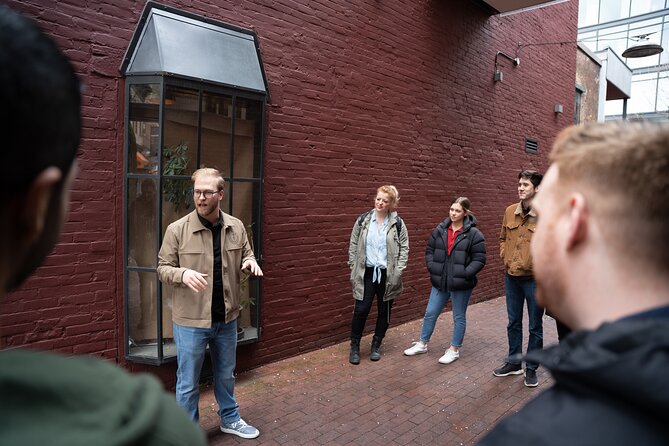 Gratuity-Based Vancouver City Highlights 3 Hour Walking Tour - Guides, Pace, and Communication: What Really Shapes the Experience