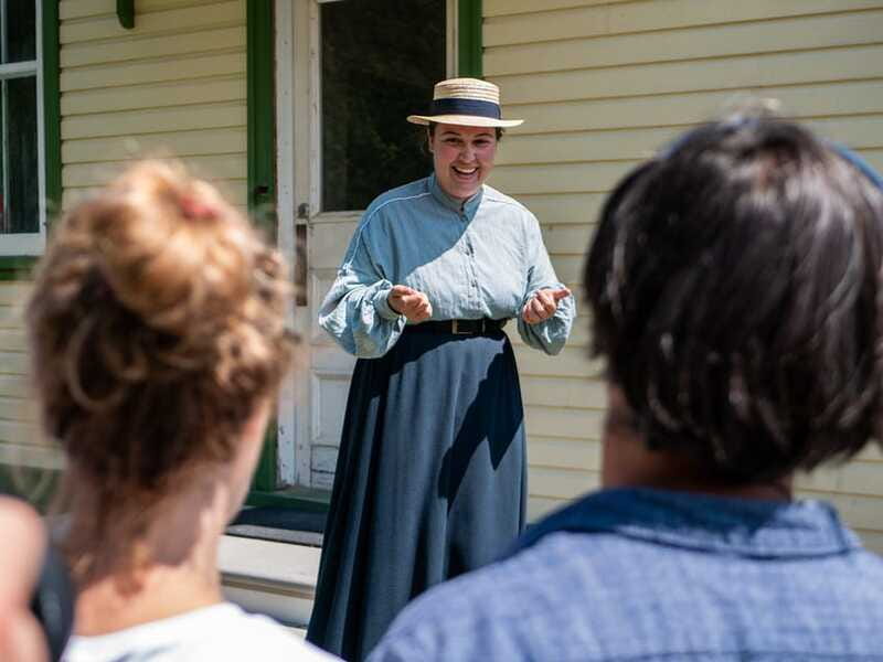 Grosse-Île: Irish Immigrant Memorial Cruise & Tour - Food, rain, and what to bring for a smooth 6-hour day