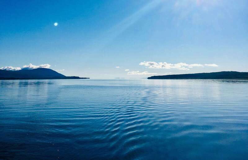 Guided cruise to discover Orleans Island and Quebec City - Quebec City and Levis on opposite sides: Château Frontenac looks different from every angle