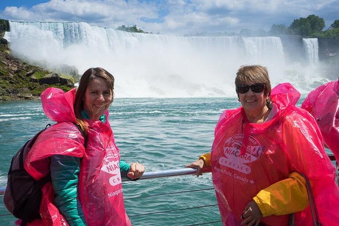 Guided Day Tour to Niagara Falls from Toronto with Boat & Lunch - Niagara-on-the-Lake Heritage District: shopping time that actually feels like a break