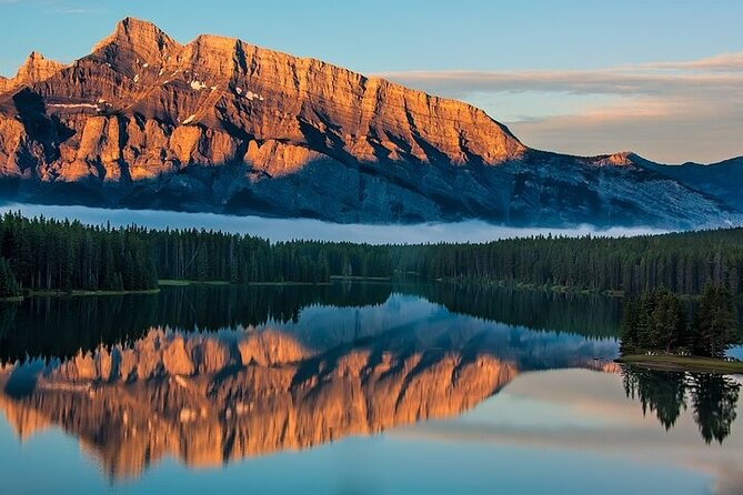 Guided Tour to Banff Highlights & Wildlife With Gondola Admission - Banff Gondola on Sulphur Mountain (1 hour): The 360 View That Changes the Mood