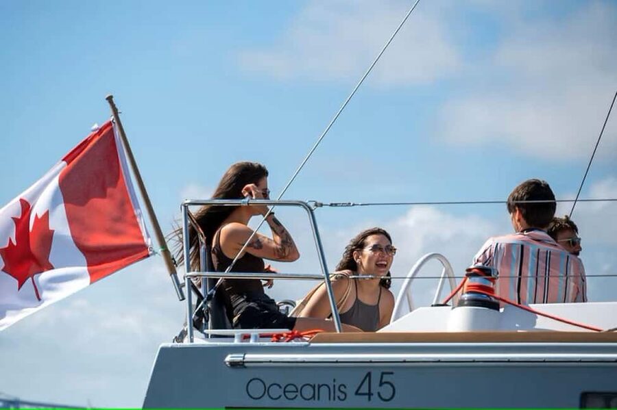 Halifax: Best of Halifax Harbour Tour - Boarding the J Farwell: Smooth Start, Downtown Views