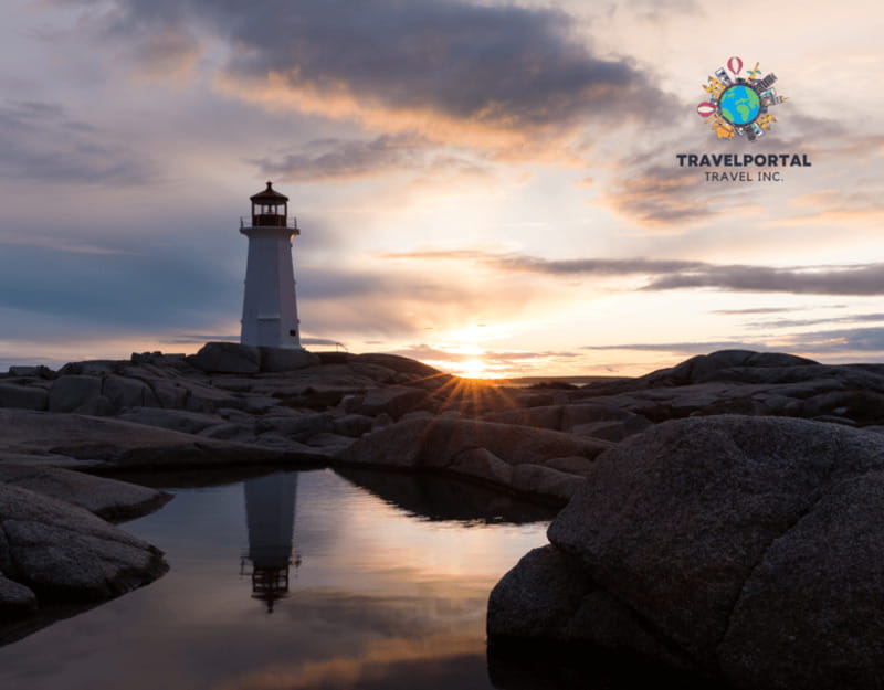 Halifax: Guided tour to Peggy's Cove, Lunenburg & … - UNESCO Lunenburg: the harbor walk and the Bluenose II moment