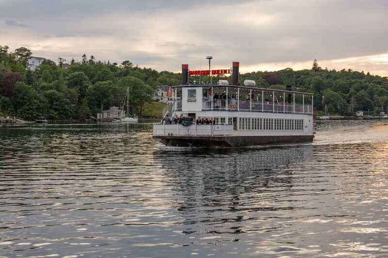 Halifax: Happy Hour Cruise with Live Music - Live music and dancing, led by performers like Marty