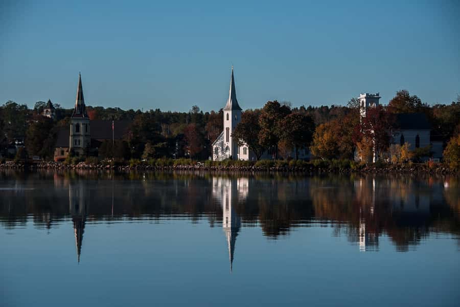 Halifax: Lunenburg and Mahone Bay Private Tour - Lunenburg UNESCO: Waterfront Color, Maritime Stories, and Bluenose II