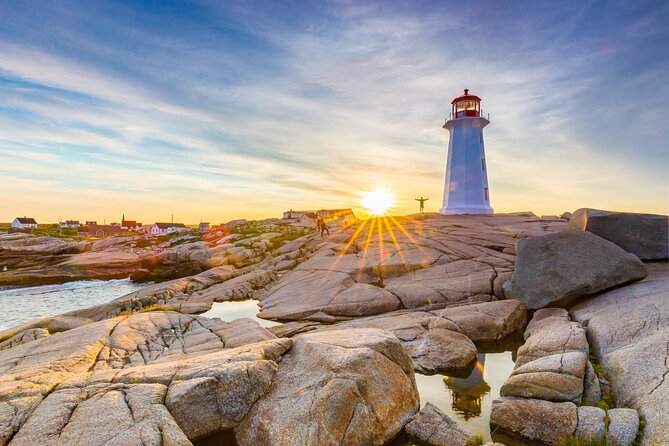 Halifax Peggy’s Cove Express - Peggy’s Cove lighthouse photo time: what you do with that classic view