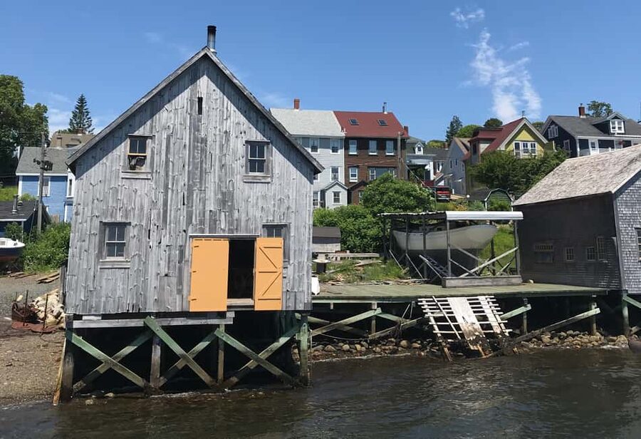 Halifax: Peggy's Cove, Lunenburg, and Annapolis Valley Tour - The Vineyard Ending: Wine Tastings Without the Pressure