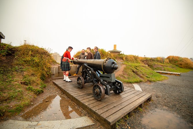 Halifax Premium Tour: Peggy's Cove, Citadel & Titanic Cemetery - Fairview Lawn Cemetery and the Titanic connection