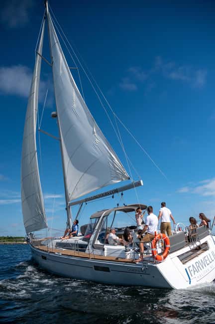 Halifax: Sunset Wine and Cheese Sailboat Cruise - George’s Island and the fun part of helping with the sails