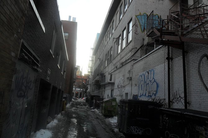 Haunted Downtown - A 90-minute night walk through downtown Montreal