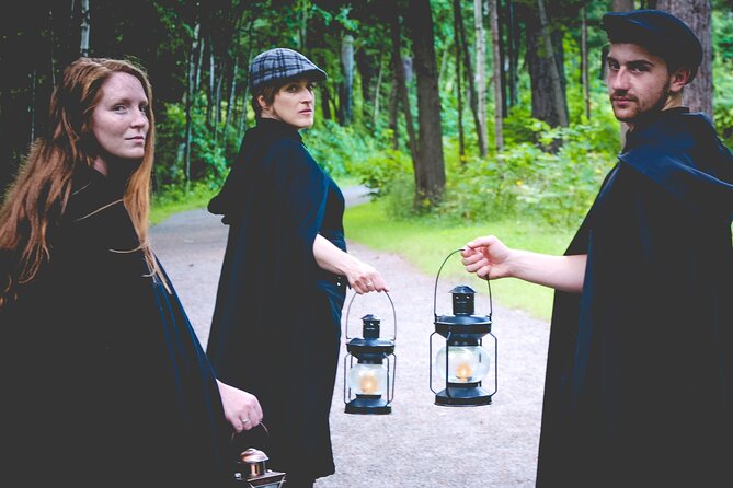 Haunted Walk Experience at the Mackenzie King Estate - Weather and Comfort: Dress for the Dark and the Humidity